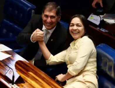 Suplente de Eliziane Gama aluga carro da própria assessora