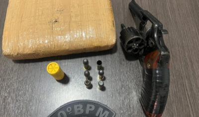 Polícia Militar apreende arma e drogas durante operação no bairro Alcântara, em Pinheiro