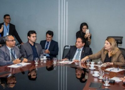 Hemeterio Weba participa de reunião sobre atualização dos limites de municípios maranhenses