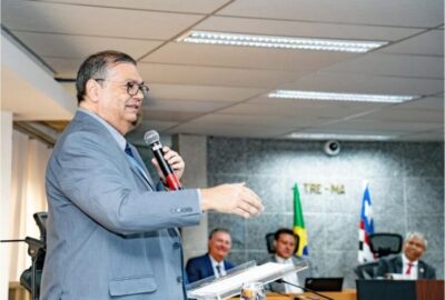 Flávio Dino fala sobre riscos nas eleições em palestra no TRE-MA