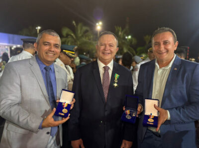 Coronel Schnneyder é Homenageado com Medalha pelos 30 Anos de Serviço na PMMA Durante Solenidade dos 189 Anos da Polícia Militar
