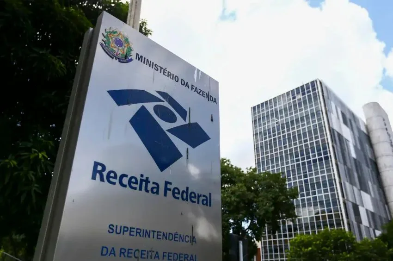 Receita e PF desarticulam esquema criminoso de energia solar