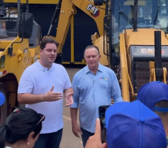 Sete meses de gestão e nenhuma obra anunciada por André, enquanto Brandão segue fazendo o papel de prefeito em Pinheiro