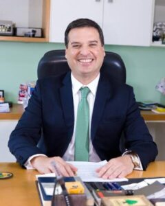 Ida de Flávio Costa ao TCE abre caminho para Gustavo Sauáia no TJ