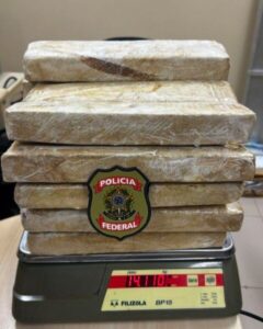 Mulher é presa com 38 kg de maconha em aeroporto de São Luís