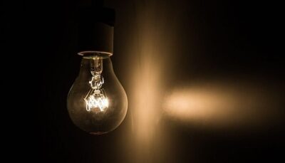 Bandeira vermelha: conta de luz ficará mais cara a partir de hoje; entenda