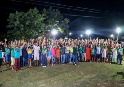 No povoado Santa Maria, multidão recepciona Quinzinho para grande encontro com pautas sobre a reconstrução de Peri-Mirim