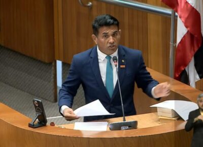 Deputado pede prisão preventiva de prefeito e afastamento de delegado que não prendeu suspeito de matar PM