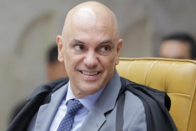 Moraes libera para julgamento denúncia contra Bolsonaro e mais sete