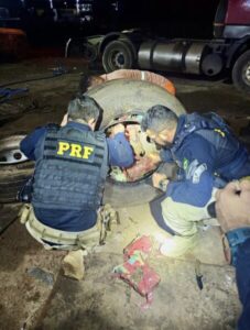 PRF apreende mais de 188 kg de drogas escondidas em pneus de caminhão em São Luís