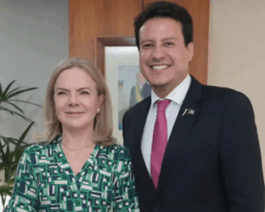 Felipe Camarão se reúne com presidente nacional do PT e reforça candidatura ao governo