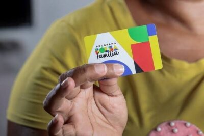Governo reduz número de famílias no Bolsa Família ao menor nível em 3 anos