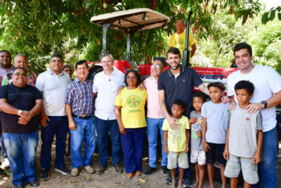 Pedro Lucas entrega dois sistemas de abastecimento de água e patrulha agrícola em Timon