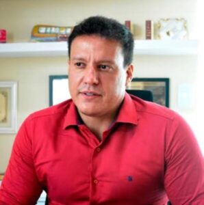 Rombo no INSS: Felipe Camarão some quando o assunto é desvio bilionário no governo Lula