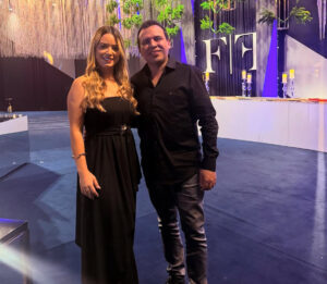 Enquanto o povo sofre, primeira dama de Nova Olinda do Maranhão ganha presente de mais de R$ 300 mil.