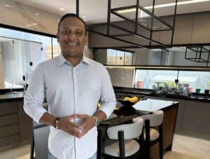 Márcio Hominho, celebra Dia das Mães com sorteio de casas e eletrodomésticos em Bacuri