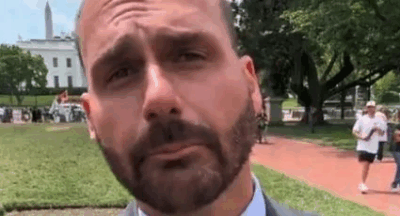 Eduardo Bolsonaro diz que lamenta, mas vai renunciar ao mandato