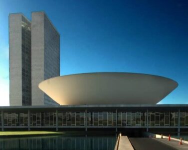 Câmara dos Deputados promove eventos em apoio à campanha pelo fim da violência contra as mulheres