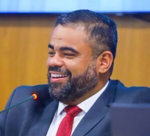 Paulo Victor propõe lei para fiscalizar e regulamentar elevadores, escadas rolantes e outros equipamentos de transporte vertical em São Luís