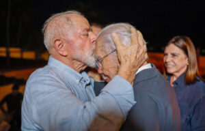 Lula resgata episódio do Plano Cruzado e critica autoritarismo econômico do Governo Sarney