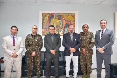 Novo comandante do 24º BIS faz visita institucional ao MPMA