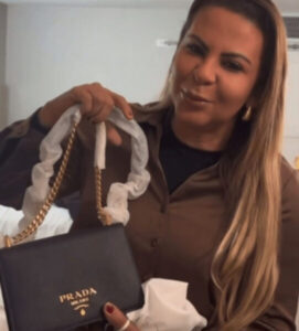 Prefeita de Serrano do Maranhão que ostentou bolsa de R$ 15 mil é alvo de ação do MP para anular concurso público de sua gestão