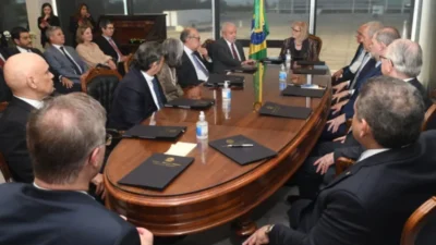 Lula convida ministros do STF para reunião no Alvorada em meio a tensões com os EUA