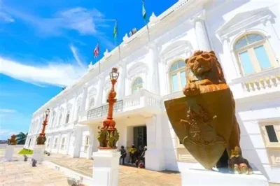 Invasor armado é detido no Palácio dos Leões