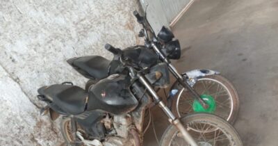 POLICIAIS MILITARES DO 29° BPM, APREENDEM DUAS MOTOCICLETAS COM RESTRIÇÃO NA CIDADE DE SANTA LUZIA DO PARUÁ-MA.