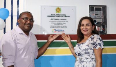 Prefeito Nivaldo Araújo entrega escola totalmente reformada e equipada no povoado Peroba de Cima