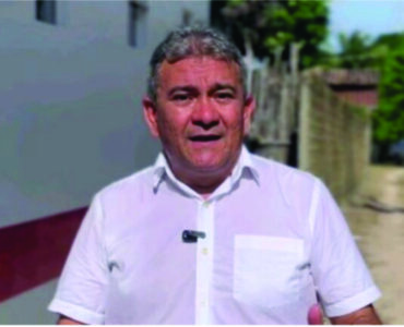 Prefeito de Cururupu exonera todos os servidores contratados e culpa o MP