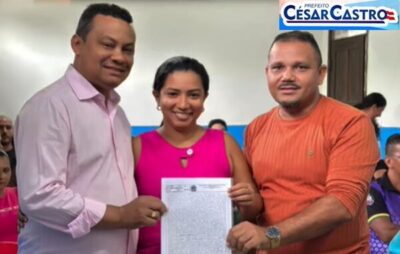 Prefeito Cesar Castro, realizou a entrega dos títulos de imóveis aos moradores do bairro Vila Lindão