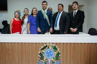 Prefeito Jonas Magno e a Vice Claudia Anceles tomam posse em Rosário