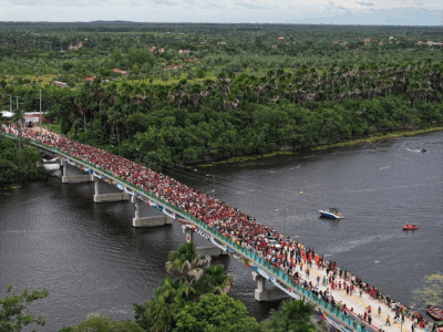 Prefeito Vinicius Vale, inaugura ponte sobre o Rio Preguiças com Iracema Vale e Carlos Brandão