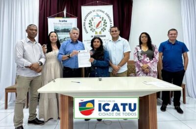 Prefeito Walace Azevedo, participa da solenidade de assinatura dos contratos com produtores rurais no programa PNAE 2025
