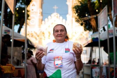O coco babaçu faz sucesso com delícias da culinária maranhense no Arraial Santo Antônio