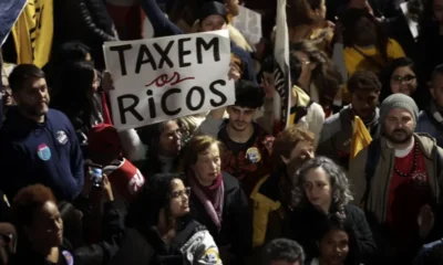 Ato na Avenida Paulista em São Paulo pede taxação de super-ricos e condena tarifaço