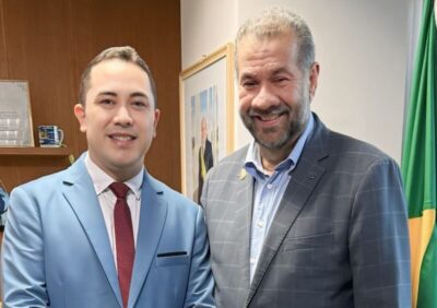 Em Brasília, prefeito André da RalpNet se reúne com ministro Carlos Lupi