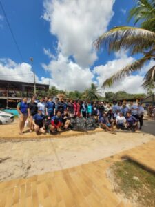 Salve as Praias promove ação de limpeza e educação ambiental na Praia do Meio, em São José de Ribamar