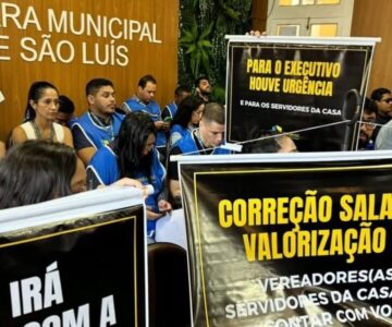 Servidores da Câmara de São Luís intensificam protesto por reajuste salarial