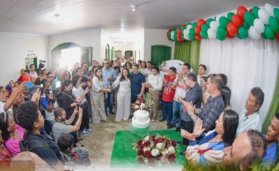 Hasteamento das bandeiras, corte do bolo, e muita festa marcam as celebrações pelos 76 anos de Matinha