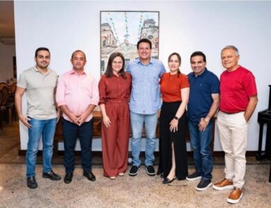 Felipe Camarão recebe comitiva de Josimar Maranhãozinho na residência do vice-governador