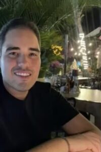 Prefeito acusado de assassinar policial se entrega