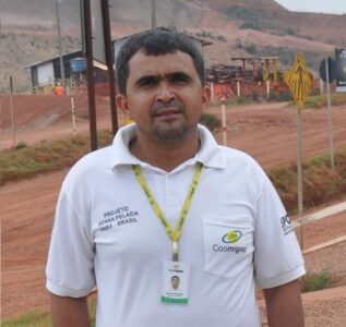 EX-CANDIDATO DO PHS CÉLIO SA DEIXOU CABO ELEITORAL SÓ DE CUECA NAS ELEIÇÕES DE 2018.
