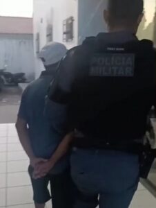 Polícia prende suspeito de tráfico de drogas no bairro Santa Rosa, em São Luís