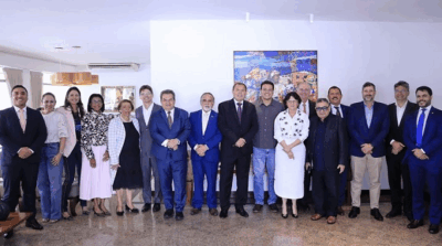 Felipe Camarão dialoga com membros do Judiciário
