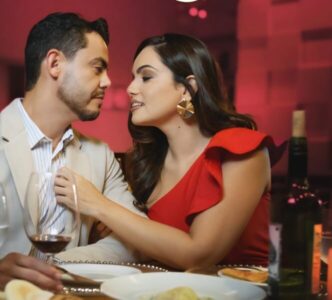 Noite dos Namorados no Villa do Vinho Bistrô: romance celebrado com música, amor e sabor