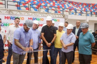 Vereadores acompanham governador em vistoria técnica às obras do ginásio Castelinho