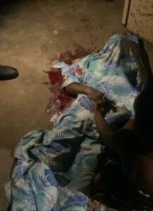 Homem é executado a tiros enquanto jantava dentro de casa na Raposa