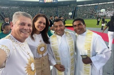 Prefeito de Icatu, Walace Azevedo, acompanhado da primeira dama Natalia Azevedo, participam da missa de Corpus Christi